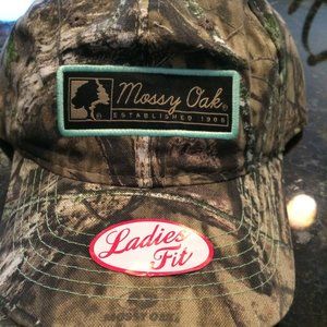 Mossy Oak Camo Hat One Size  NWT